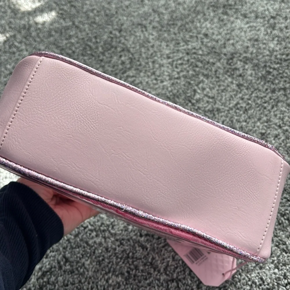 NWT Miss Gwen’s Nails Cosmetic Pouch
